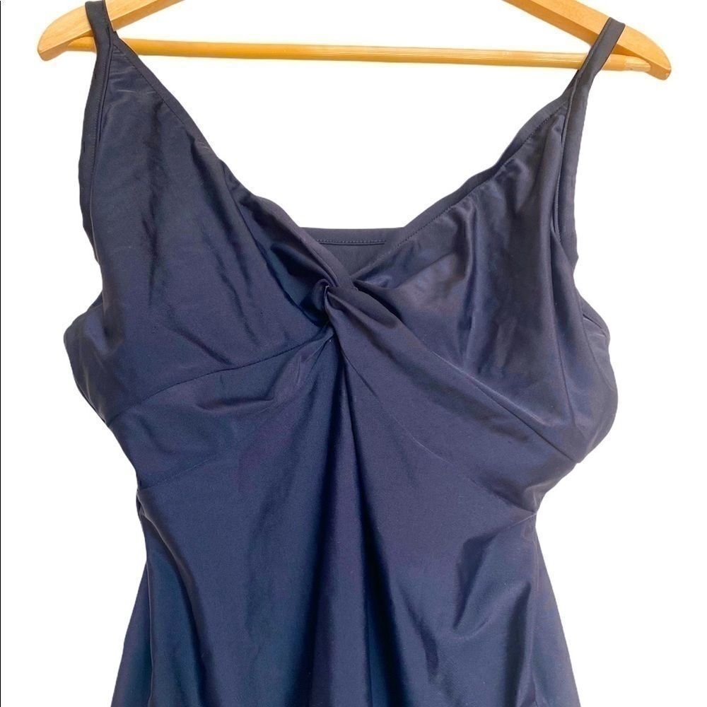 h2oh black flattering tankini swim top